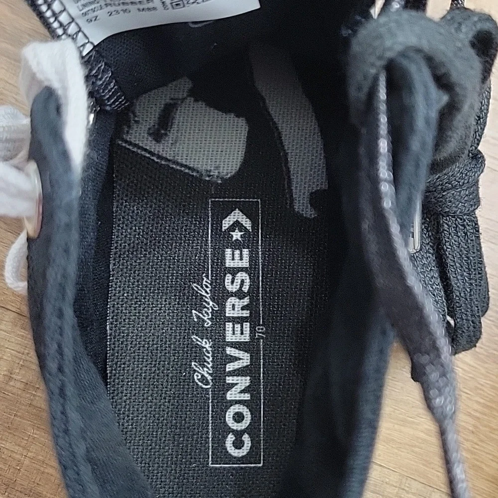 Converse high top